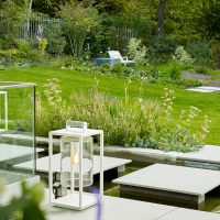 Gartendesign | Moderner Garten | Terasse und Wasserbecken mit Trittplatten | Betonoptik